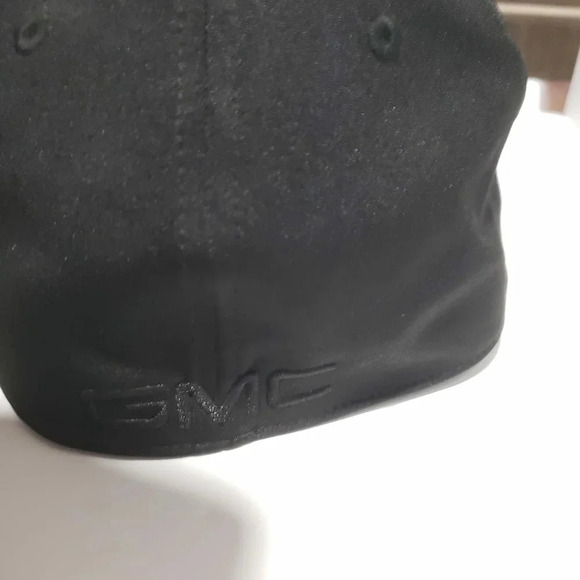 GMC Sierra Mens One Size Fits Most Black Fitted Trucker Hat - Picture 6 of 8